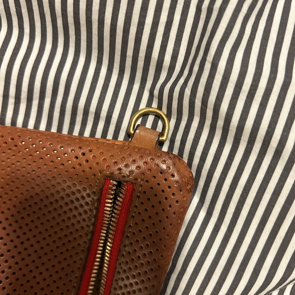 Clare V Grande Fanny in Cuoio Perf - Picture 6 of 7